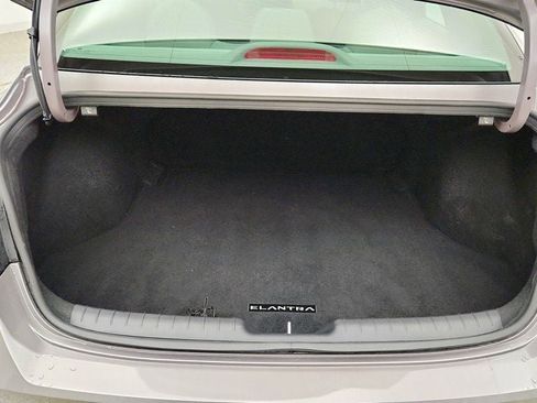Used 2023 Hyundai Elantra SEL w/ Convenience Package FWD image 22