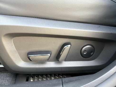 New 2026 Nissan Rogue Platinum AWD/4WD image 19