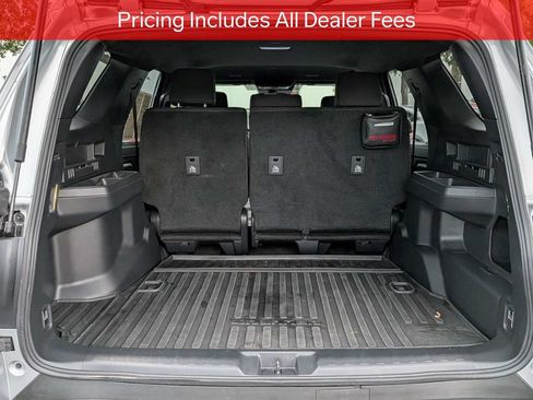 Used 2025 Toyota 4Runner SR5 AWD/4WD image 14