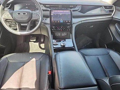 Used 2023 Jeep Grand Cherokee 4WD 4xe image 8