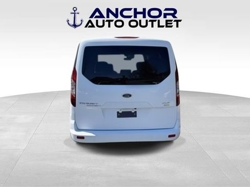 Used 2016 Ford Transit Connect XLT image 8