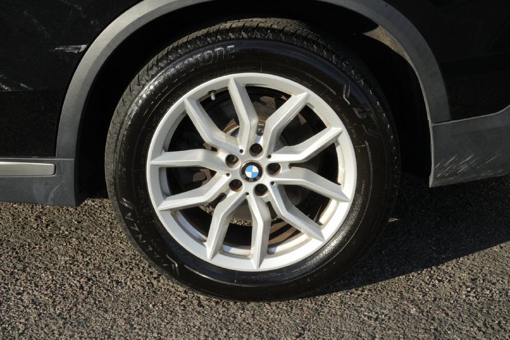 Used 2023 BMW X5 xDrive40i w/ Premium Package AWD/4WD image 12