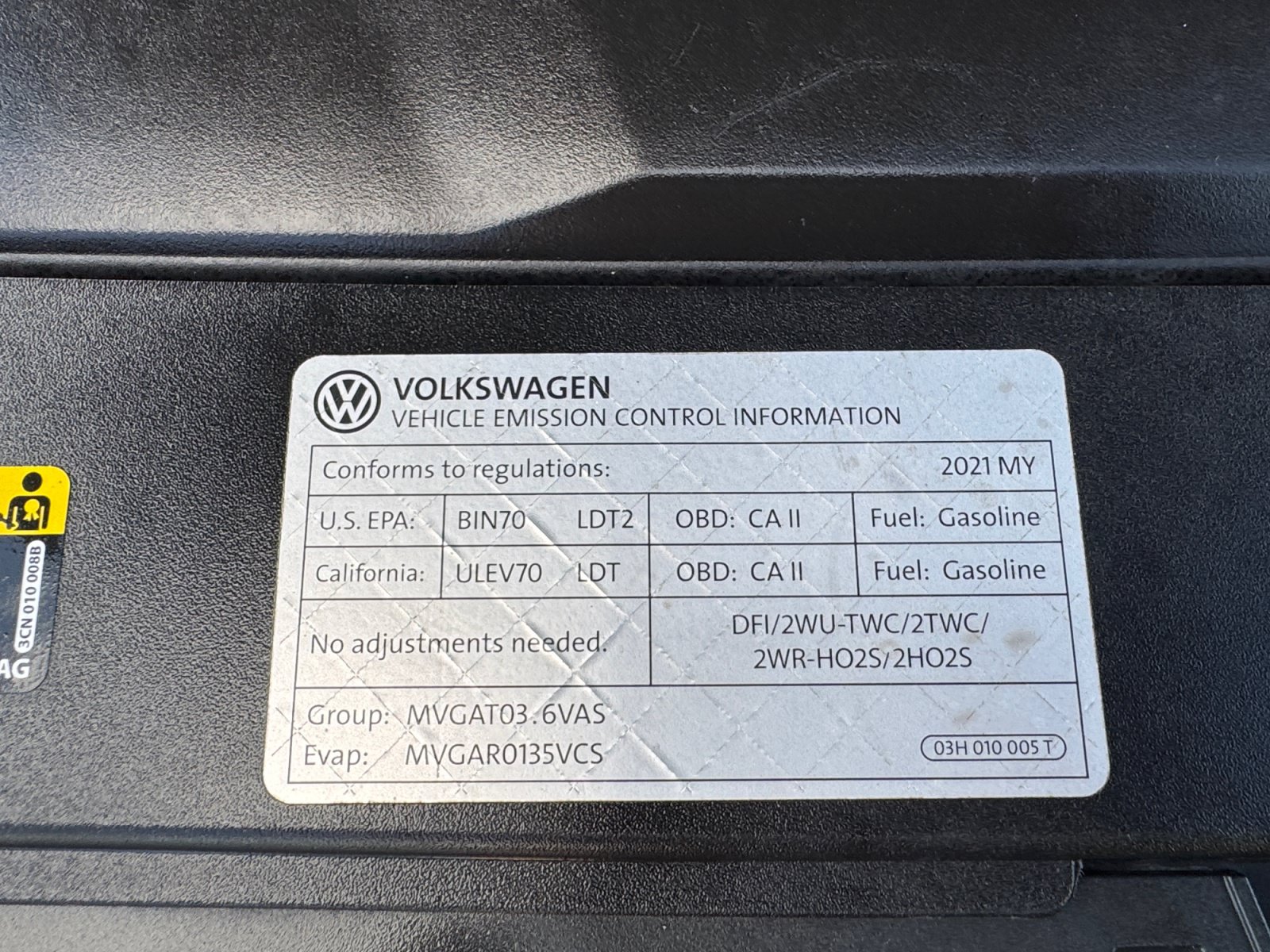 Used 2021 Volkswagen Atlas Cross Sport SE FWD image 22
