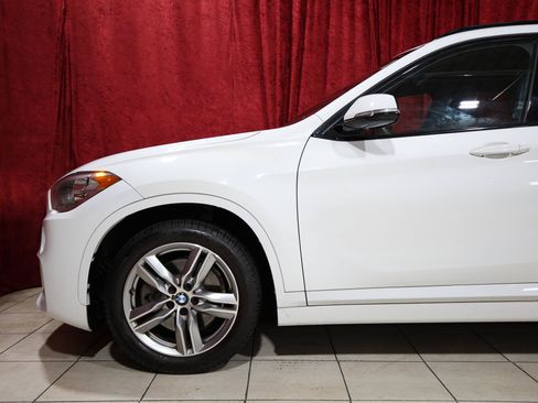 Used 2018 BMW X1 sDrive28i w/ M Sport Package FWD image 5
