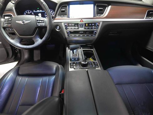 Used 2020 Genesis G80 5.0 Ultimate RWD image 13