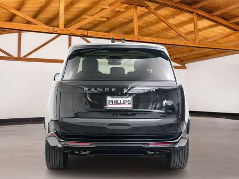 Used 2023 Land Rover Range Rover SE image 4