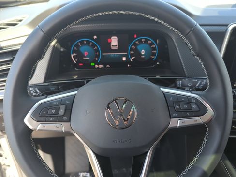 New 2026 Volkswagen Atlas Cross Sport SEL AWD/4WD image 9