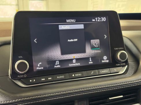 Used 2023 Nissan Rogue SV image 36