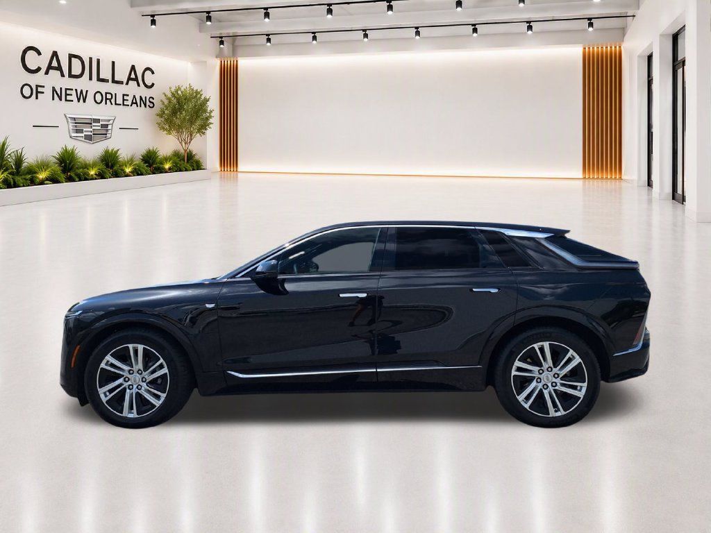 Certified 2024 Cadillac Lyriq Tech w/ Driver Assist Package AWD/4WD image 6