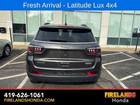 Used 2023 Jeep Compass Latitude AWD/4WD image 4