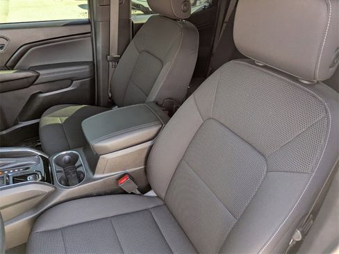 Used 2024 GMC Canyon Elevation w/ Convenience Package image 11