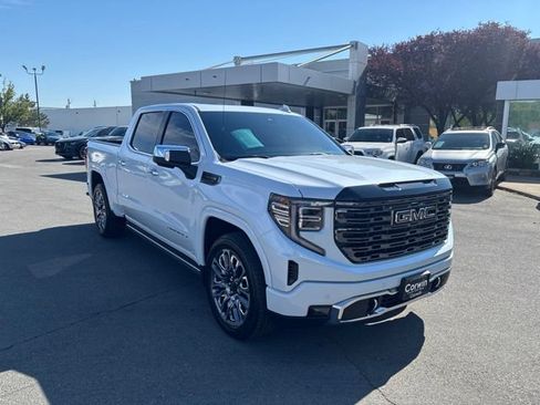 Used 2026 GMC Sierra 1500 Denali Ultimate AWD/4WD image 4
