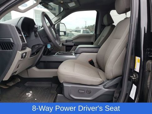 Used 2022 Ford F350 XLT w/ XLT Premium Package image 16