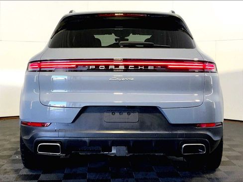 Certified 2026 Porsche Cayenne AWD/4WD image 6
