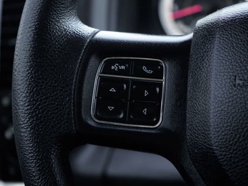 Used 2019 RAM 1500 Classic SLT image 21