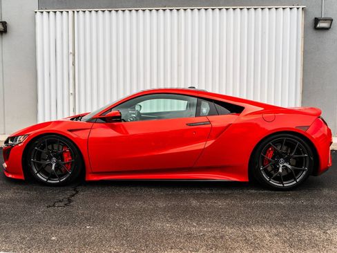 Used 2017 Acura NSX AWD/4WD image 6