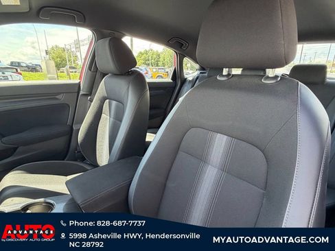 Used 2024 Honda Civic Sport image 8