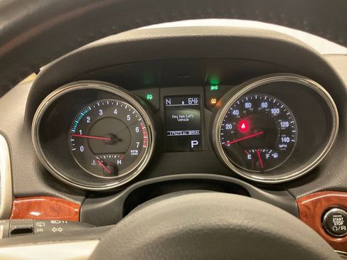 Used 2011 Jeep Grand Cherokee Limited w/ Trailer Tow Group IV image 13