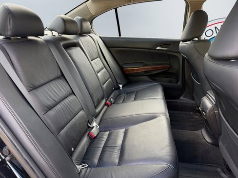 Used 2011 Honda Accord EX-L image 16