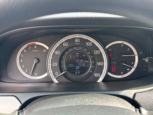 Used 2015 Honda Accord LX image 15