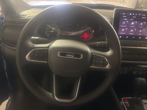 New 2026 Jeep Compass Limited image 27