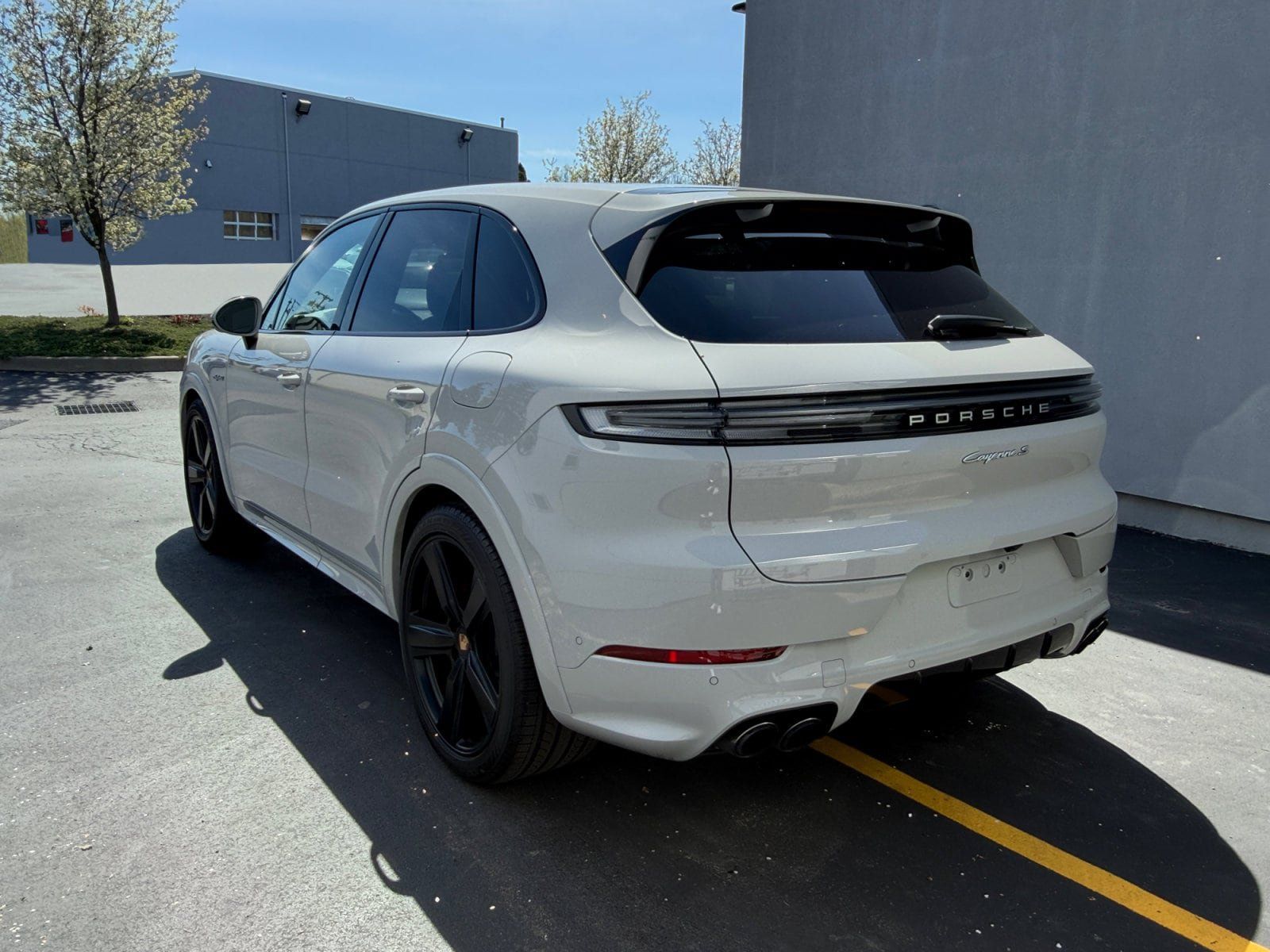 Certified 2026 Porsche Cayenne S AWD/4WD image 3