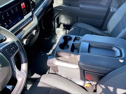 Used 2023 Chevrolet Silverado 1500 LT image 17