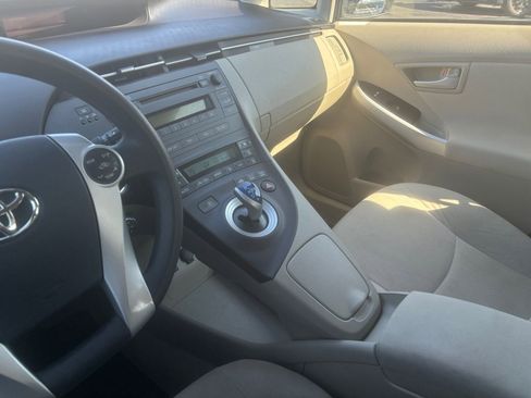 Used 2011 Toyota Prius Two image 28
