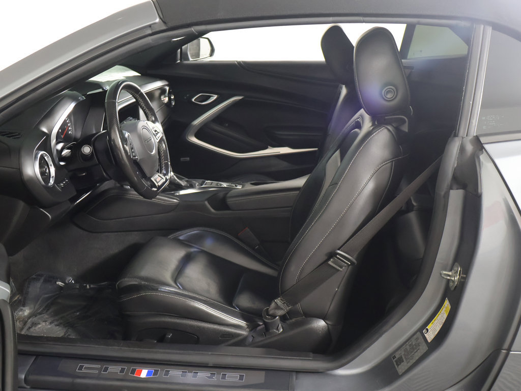 Used 2020 Chevrolet Camaro SS RWD image 23
