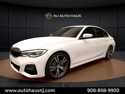 Used 2020 BMW 330i Sedan w/ M Sport Package RWD image 7