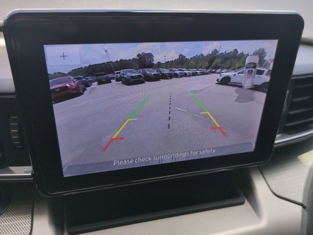 Used 2022 Ford Explorer XLT w/ Equipment Group 202A RWD image 23