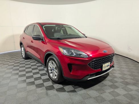Certified 2022 Ford Escape SE w/ Convenience Package image 1