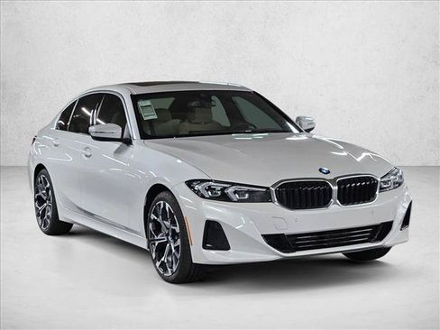 Used 2026 BMW 330i Sedan w/ Premium Package RWD image 3