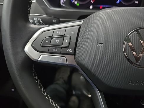 Used 2023 Volkswagen Tiguan SEL R-Line AWD/4WD image 20