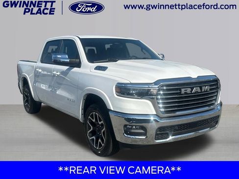 Used 2025 RAM 1500 Laramie AWD/4WD image 3