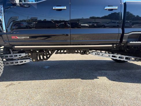 Used 2024 Ford F250 Platinum AWD/4WD image 12