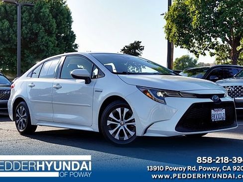 Used 2020 Toyota Corolla LE w/ Body Protection Package FWD image 1