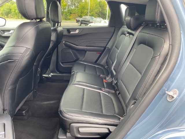 Used 2025 Ford Escape Platinum AWD/4WD image 19