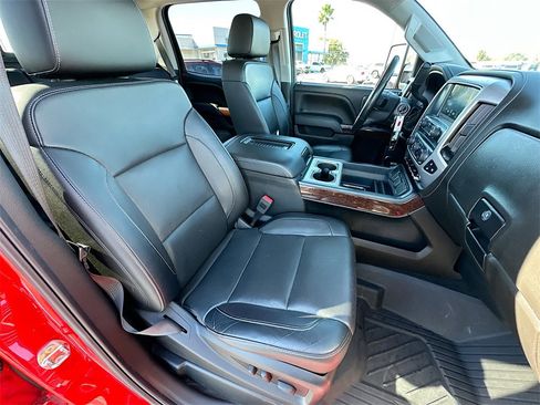 Used 2018 GMC Sierra 2500 SLT image 27