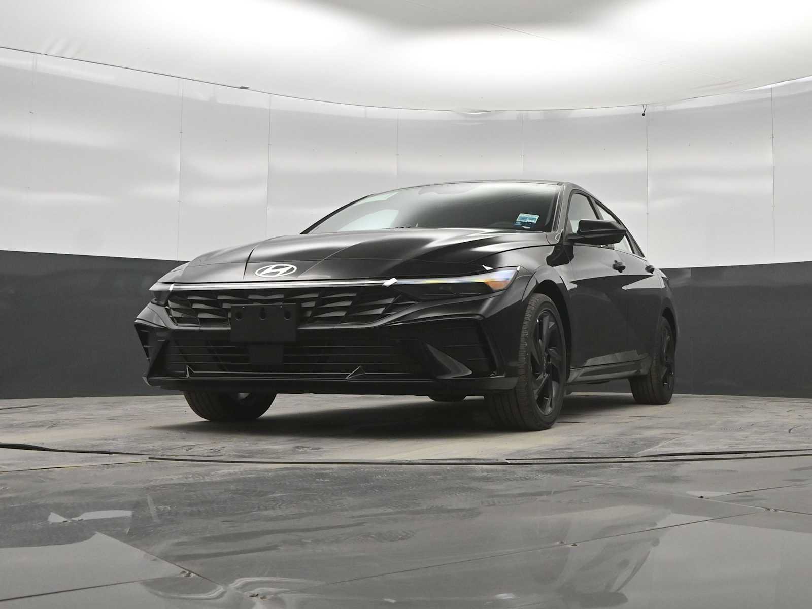 New 2026 Hyundai Elantra SEL Sport Premium FWD image 32