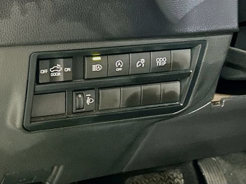 Used 2023 Toyota Tundra SR5 AWD/4WD image 8