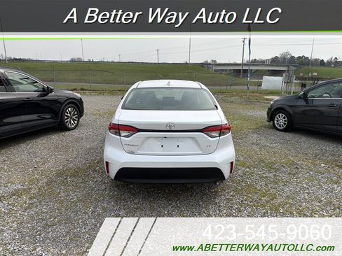 Used 2022 Toyota Corolla LE w/ Carpet Mat Package (TMS) FWD image 13