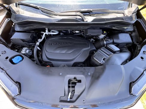 Used 2022 Honda Pilot Sport image 36