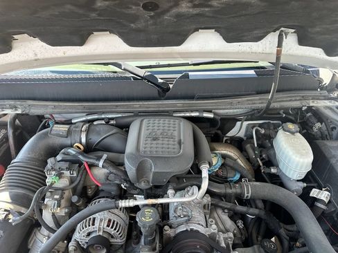 Used 2008 GMC Sierra 2500 SLT w/ Z71 Off-Road Package AWD/4WD image 13
