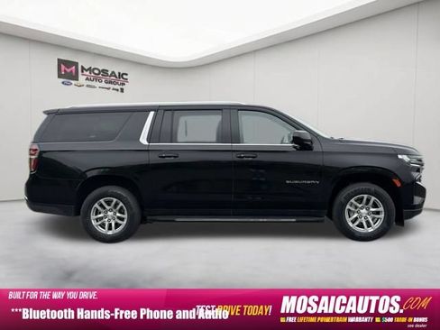Used 2024 Chevrolet Suburban LT AWD/4WD image 8