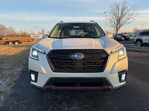 Used 2023 Subaru Forester Sport image 2
