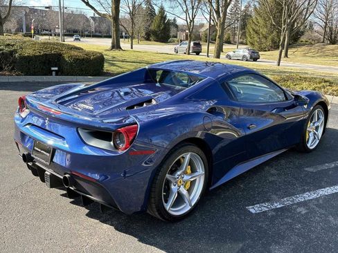 Used 2017 Ferrari 488 Spider image 6