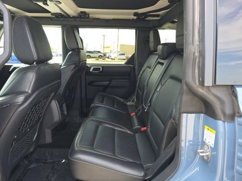 Used 2025 Ford Bronco Badlands AWD/4WD image 15