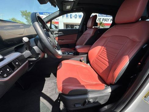 Used 2024 Kia Sportage SX FWD image 14