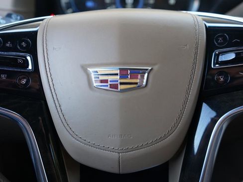 Used 2019 Cadillac Escalade Platinum AWD/4WD image 16